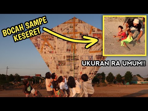 viral-main-layangan-raksasa-dari-koran-pertama-kali-di-dunia-dengan-ukuran-segini-evlog-108