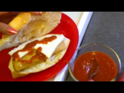 Torta de tamal(huajolota) con queso y salsa