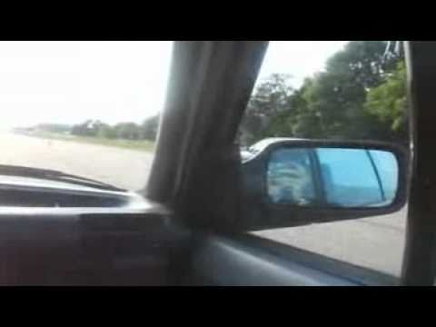 BMW Syndikat Racewars 2008 E30  GT gegen 325i Cabrio.avi