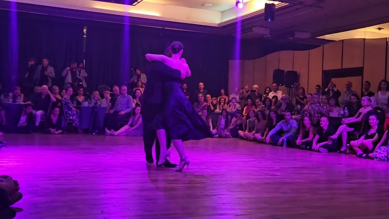 CARLOS ESPINOZA y AGUSTINA PIAGGIO Viva La Pepa Milonga dentro del ATSF (2/3) Buenos Aires, 14/1/24