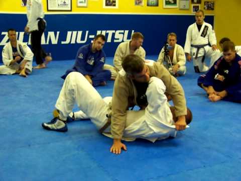 8th Degree BJJ Black Belt Carlos Machado Shows a Sneaky Gi Choke