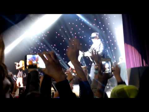 130126 Leessang feat. Jung In - The Girl Who Can't Break Up, The Boy Who Can't Leave @ Club Nokia LA