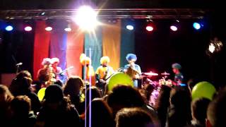 Ambäukatunàbia - Jo tinc una pilota