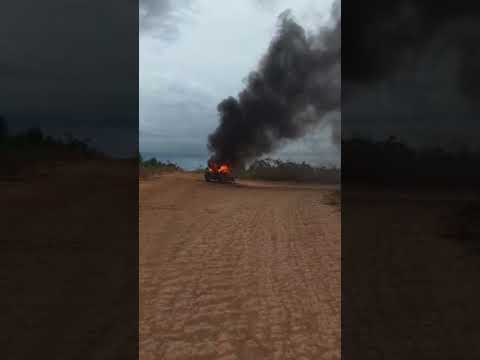CARRO PEGA FOCO EM CARBONITA MINAS GERAIS #turismo #roça #cultura