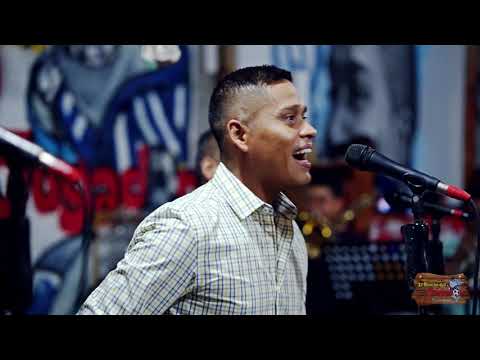 RENZO PADILLA - No Me Tires la Primera Piedra ft. Orquesta Segovia