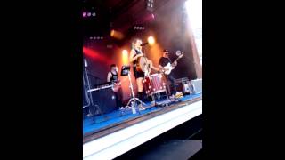 Sanni - Hakuna matata live @ Kuopion Viinijuhlat 29.6.2015