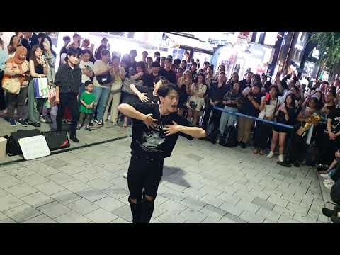 [STREET ARTIST] YU KAGAWA, HYOJIN & YOUNGWON. INTERACTIVE HONGDAE BUSKING. 230712.
