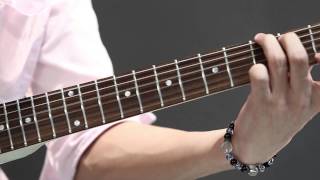 Video thumbnail for 【Qsic】Gibson Custom Shop Non-Reverse Firebird P-90 TV White【売約済】 by qsickobe