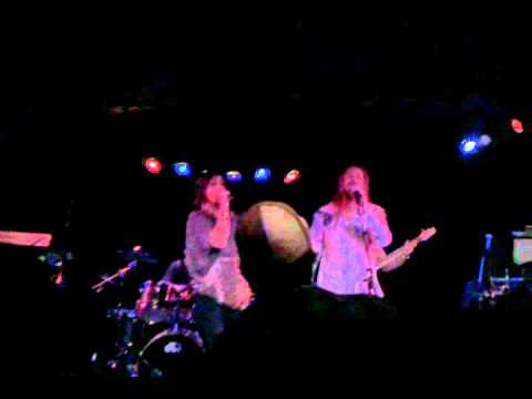 Soul Majestic "send the train" live moes alley