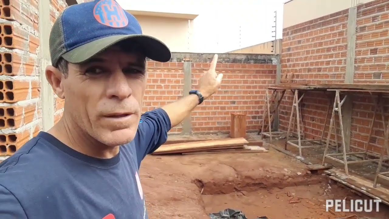 Posso usar o murro do vizinho ou  tenho que construir outro encostado ??