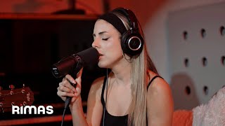 Corina Smith - 14. escape + x100 (Visualizer) | triste pero siempre mami (acústico)