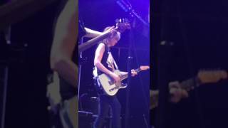 Pretenders Middle of the Road 4/2/17
