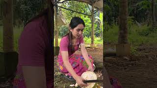 Download lagu Neng Nur peels young coconut #villagegirl #villagewidow mp3 Download lagu Neng Nur peels young coconut #villagegirl #villagewidow mp3