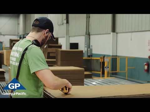 Part of a video titled How Paper is Made into Corrugated Board | Georgia-Pacific - YouTube