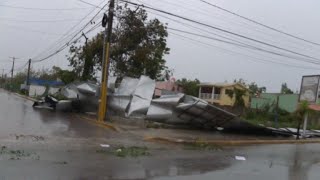 Huracán María causa daños en Dominicana pese a degradarse