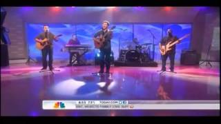 Phillip Phillips Performs &#39;Home&#39; on the Today Show 8/28/12