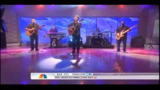Phillip Phillips Performs &#39;Home&#39; on the Today Show 8/28/12