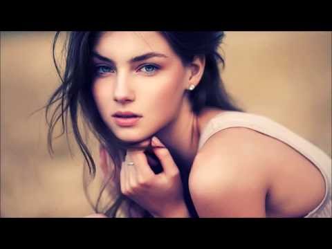 Cristian Poow, Valessa - Rhythm Is A Dancer (Cheetoz Remix)