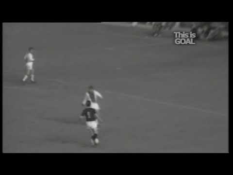 Goal! Angelo Sormani. UEFA European Champion Clubs' Cup 1968/1969. Final. Milan - Ajax
