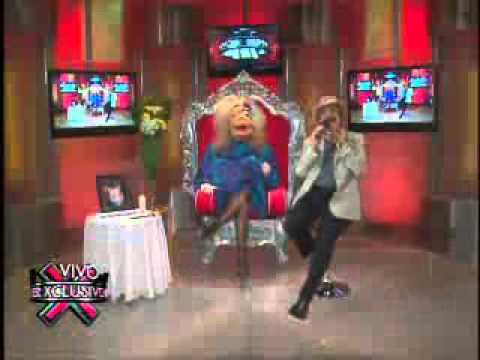 SuperXclusivo - Alcalde la tira a la piscina