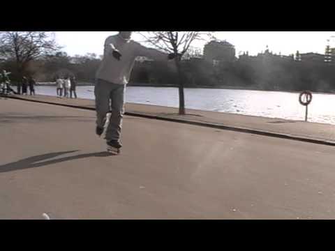 How to do a One Foot Glide on inline skates lesson