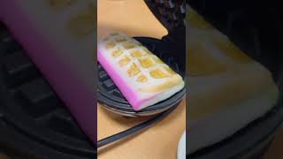 waffle🧇fish cake🤤🤤🤤🐟ワッフルメーカーでかまぼこ焼いたらプリプリで美味すぎた🤤