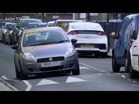 2018 Range Rover Evoque Stunt – Speed Bump  - The Amazing OFF-ROAD SUV