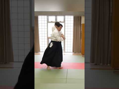 腕が折れるので落ちるしかない #martialarts