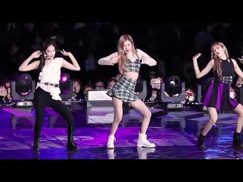 When BLACKPINK ROSE Professionalism jumped out ( earring falling) @SBS SUPER CONCERT 181014