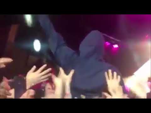 Liam Gallagher crowd surfing at Cal Jam Festival in California (Foo Fighters)