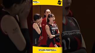 Download lagu AMAZED🤩 Seeing Megawati in Action!! #megawati #redsparks #volikorea #volleyballindonesia #volleyball mp3