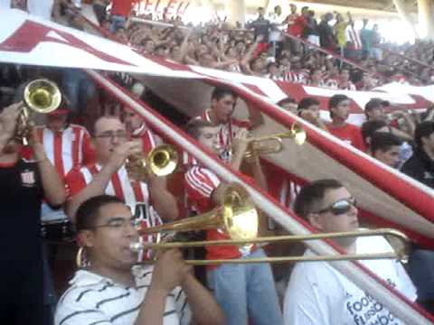 "Club Estudiantes de La Plata :: La Web Oficial de La Hinchada Pincharrata" Barra: Los Leales &bull; Club: Estudiantes de La Plata