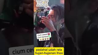 Download lagu ternyata cium kamera bukan cwek😄 #trik #syuting #film #romantis mp3