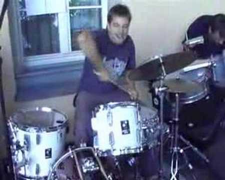 Bombste Soundcheck on Drums