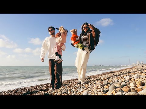 Beachside Brunch, Crafty Afternoon & Twenty Year Upload Plan | Vlogmas Day 20