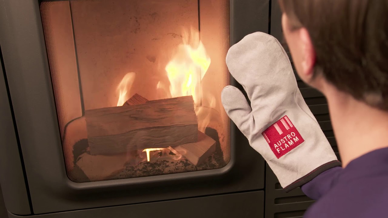 Presentazione stufa combinata MO DUO AUSTROFLAMM (pellet-legna)