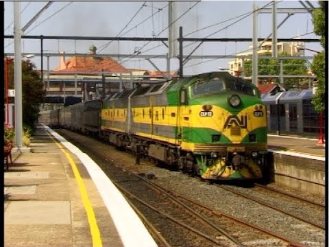 Australian diesel locomotives -  streamlined CLPs, 81s & NRs - Indian Pacific - late 1997 to 1998