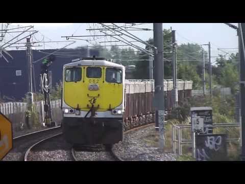 Irish Rail class 071 (082) + Tara Mines - Humpback Bridge, Dublin.