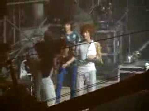 Fancam 090626KBS MusicBank /onew the whole incident