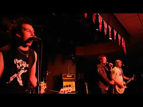 Sex Pistols Experience - Pretty Vacant, Live @ The Trades 2016