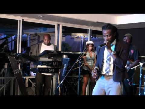 Chino - Badness (LIVE)