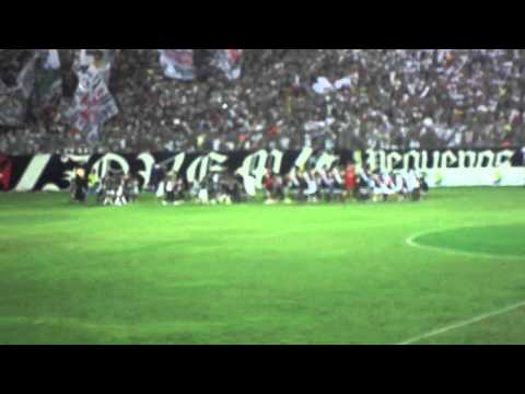 Vasco 2x1 Cabofriense - Entrada do time em campo - 09/04/2011