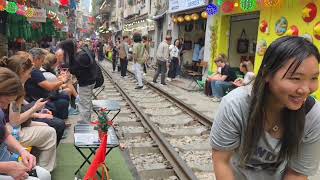 ?? 하노이의 명소 기찻길시장