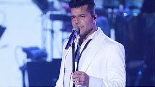 Ricky Martin  -  Como decirte adiós