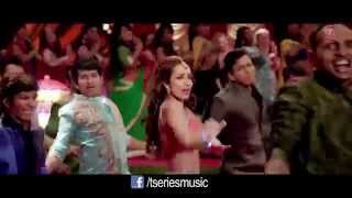 'Fashion Khatam Mujhpe' Video Song   Dolly Ki Doli   T series