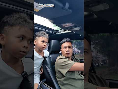 Alvaro minta beli mochi di pasar pekan #aradanalvaro #keripikkentangmasboy #shorts