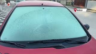 Soğuktan Araçların Camları Buz Tuttu