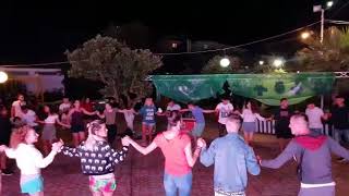 Të rinjtë e LRI sfidojnë shiun në Jalë. Valle dhe atmosferë entuziastë