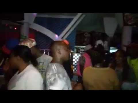 Dj dexter mc gulofe live sessions at club spree