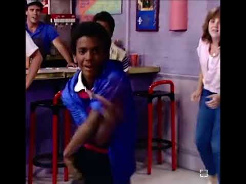 Silver Spoons - Alfonso Ribeiro break dance